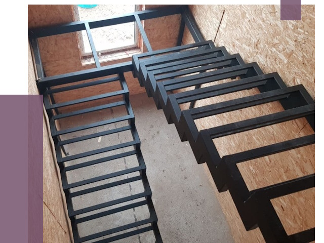 Демонтаж лестниц на металлокаркасе в Белореченске от 7304 руб. за м²