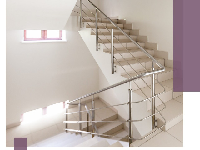 Установка и замена перил в подъезде в Белореченске