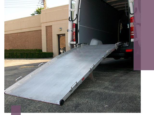 Мобильные пандусы в Белореченске — производство, монтаж и аренда