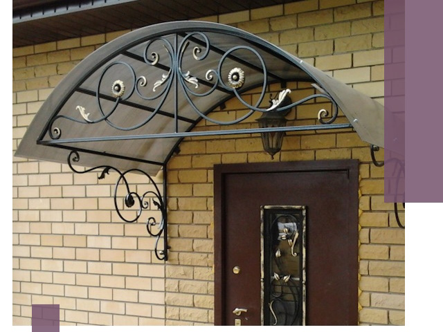 Изготовление козырьков из металла под ключ в Белореченске