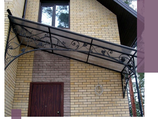 Односкатные козырьки из металла под ключ в Белореченске