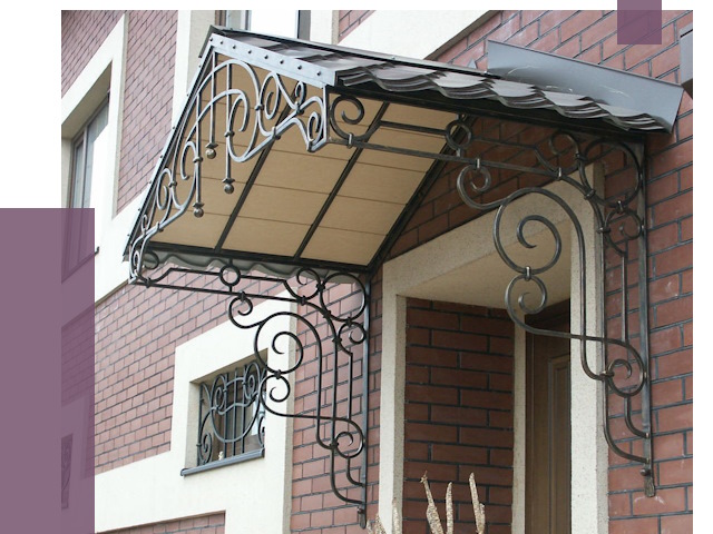 Двускатные козырьки в Белореченске под ключ от 12680 руб.