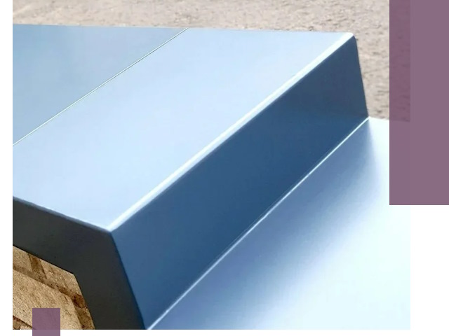 Крышки на парапет в Белореченске: изготовление и монтаж под ключ